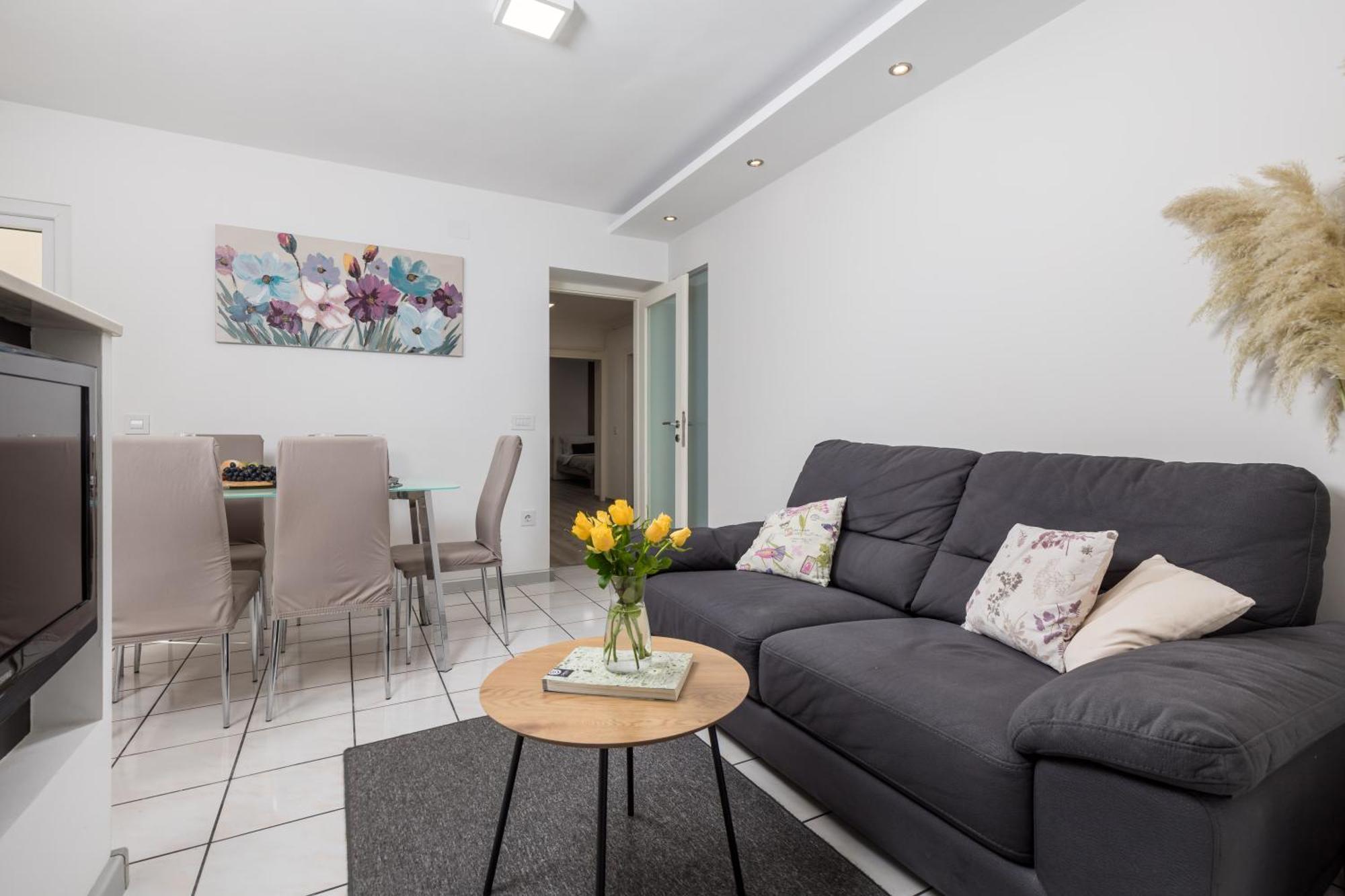Apartment City Flower Рийека Екстериор снимка