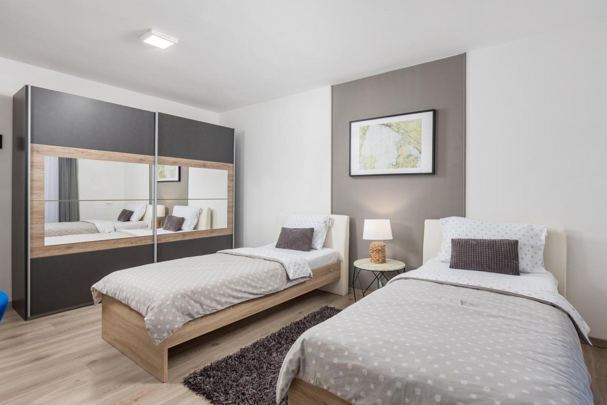 Apartment City Flower Рийека Екстериор снимка